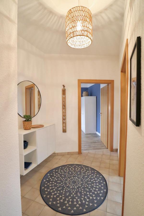 Boho Apartment: Netflix + Balcony + Bathtub Essen Eksteriør bilde