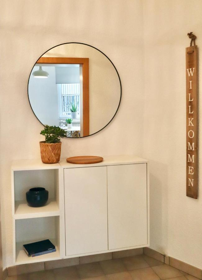 Boho Apartment: Netflix + Balcony + Bathtub Essen Eksteriør bilde